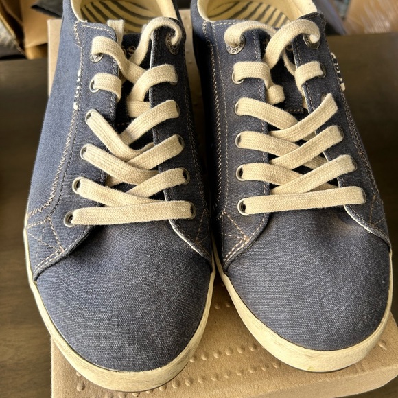 Taos Blue Canvas Sneakers - Picture 2 of 10